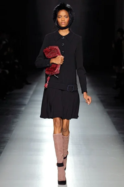 Look 14